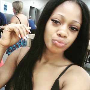 Meet your Posher, Awana